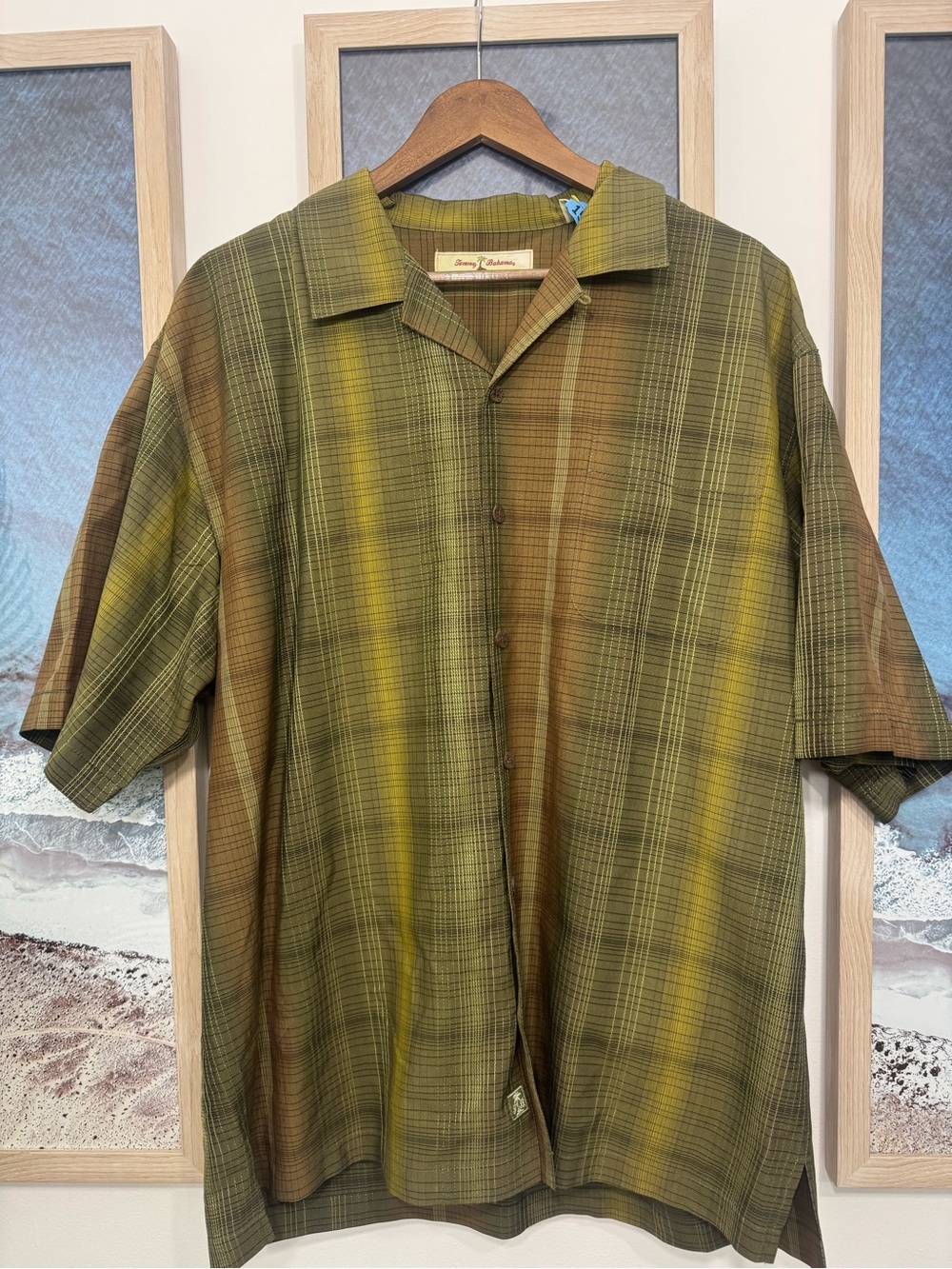Tommy Bahama 100% Silk Plaid Button Up Shirt Men’s L
